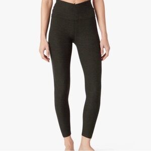 Beyond Yoga High Rise Crossover Leggings in Darkest Night sd3463 women’s large